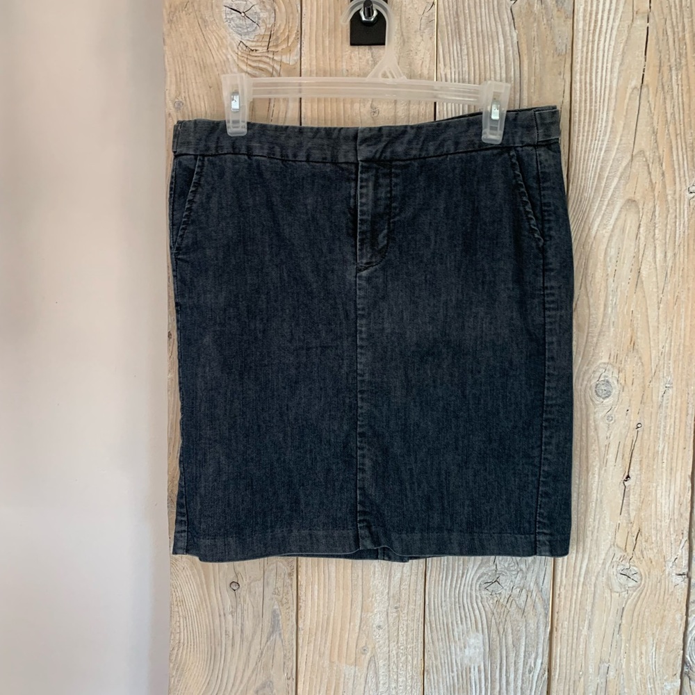 Gap denim skirt. Gapstretch. Size: 10